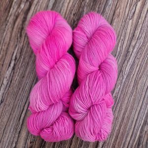 Sugar Bomb; 100g hand-dyed merino/nylon sock yarn
